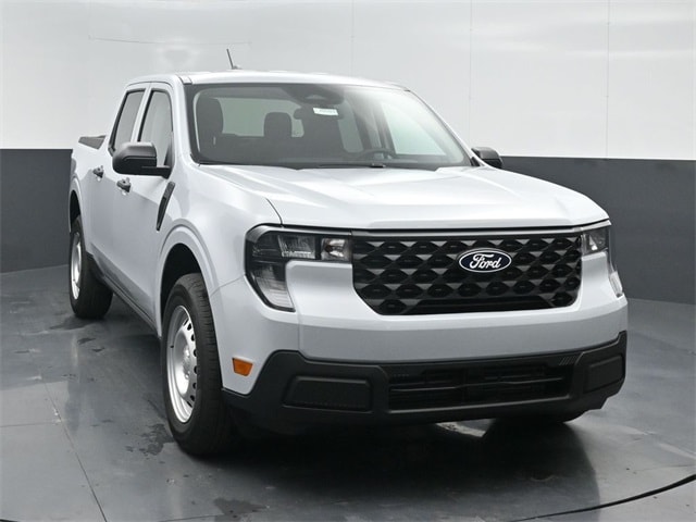 2025 Ford Maverick XL's photo