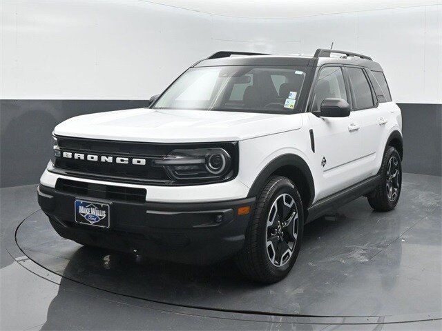 2021 Ford Bronco Sport Outer Banks photo 3