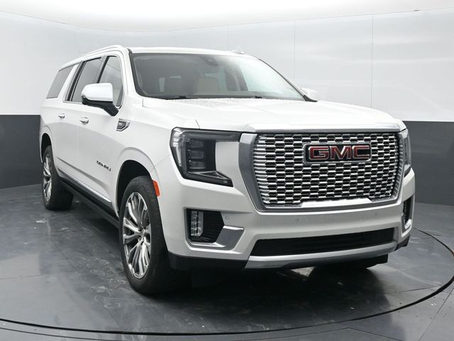 2021 GMC Yukon XL Denali's photo