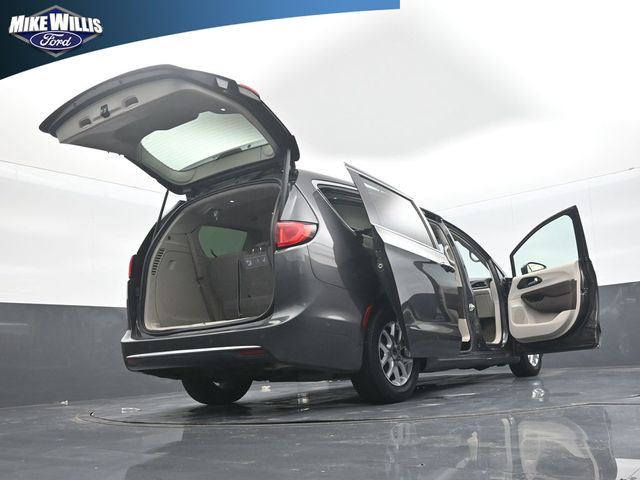 used 2020 Chrysler Pacifica car, priced at $15,418
