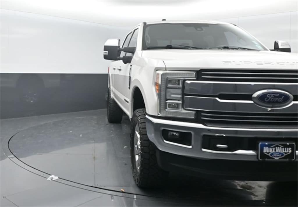 Used 2017 Ford F-250SD Lariat Truck