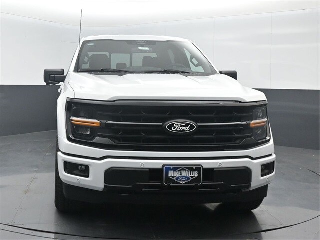 2025 Ford F-150 XLT photo 2