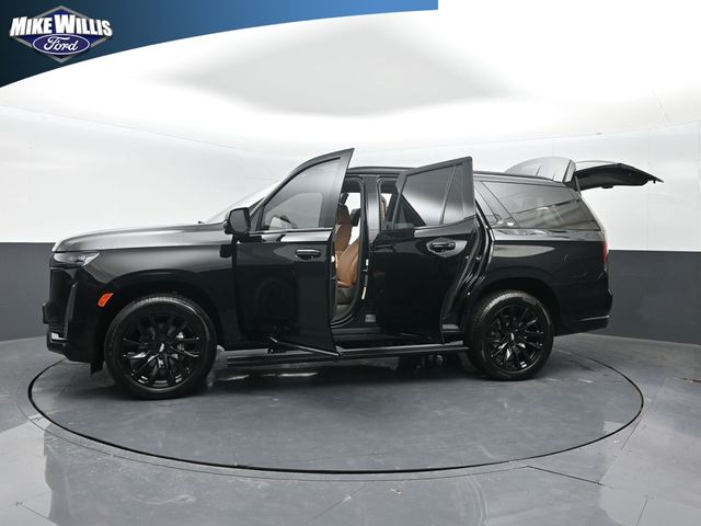 used 2024 Cadillac Escalade car, priced at $82,895