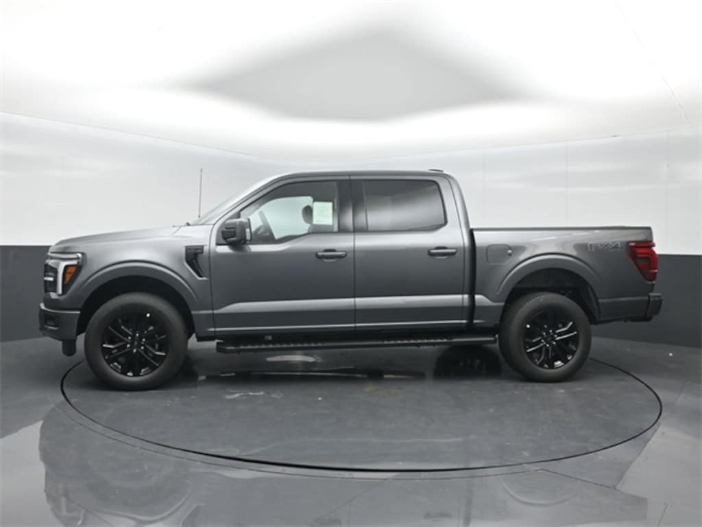New 2025 Ford F-150 Lariat TRUCK