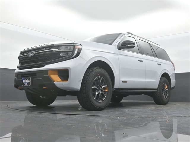 new 2025 Ford Expedition car, priced at $79,545