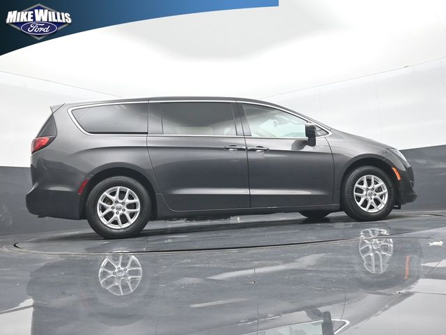 used 2020 Chrysler Pacifica car, priced at $15,418