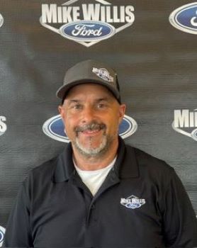 Staff member Scottie Fontenot from ID_51ccd7ffdbf8