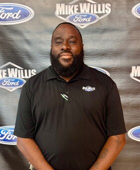 Staff member Pernell Twiggs from ID_51ccd7ffdbf8