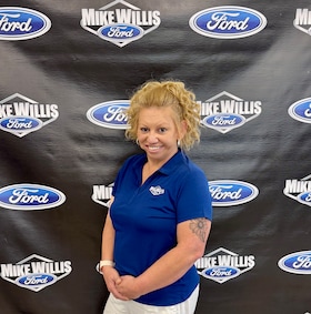 Staff member Becky Benton from ID_161a9cd39b72