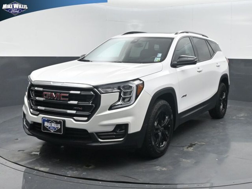 Used 2024 GMC Terrain AT4 SUV