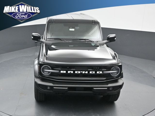 new 2025 Ford Bronco car, priced at $49,195