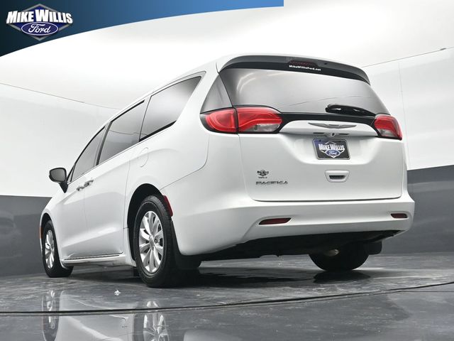 used 2017 Chrysler Pacifica car
