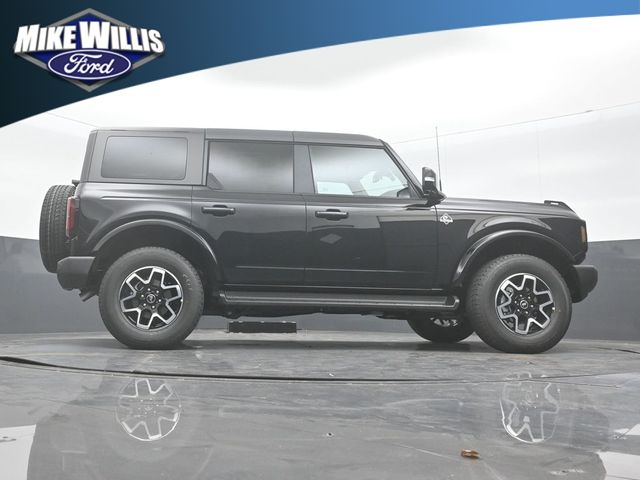 new 2025 Ford Bronco car, priced at $49,195