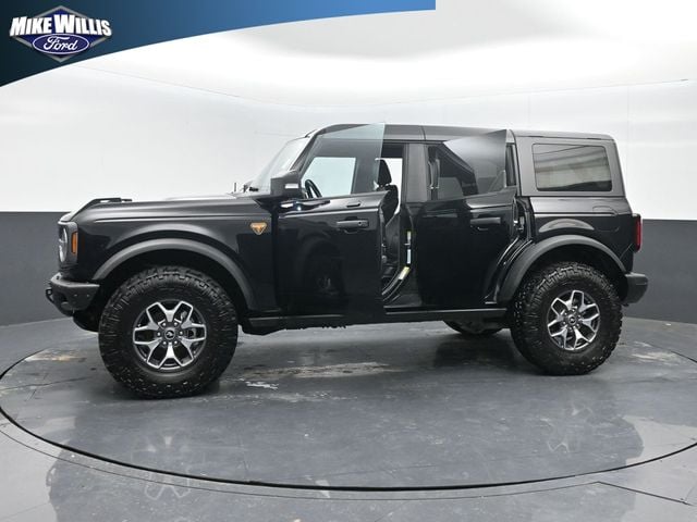 used 2022 Ford Bronco car