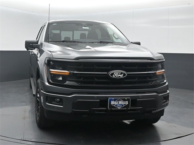 2025 Ford F-150 XLT photo 2