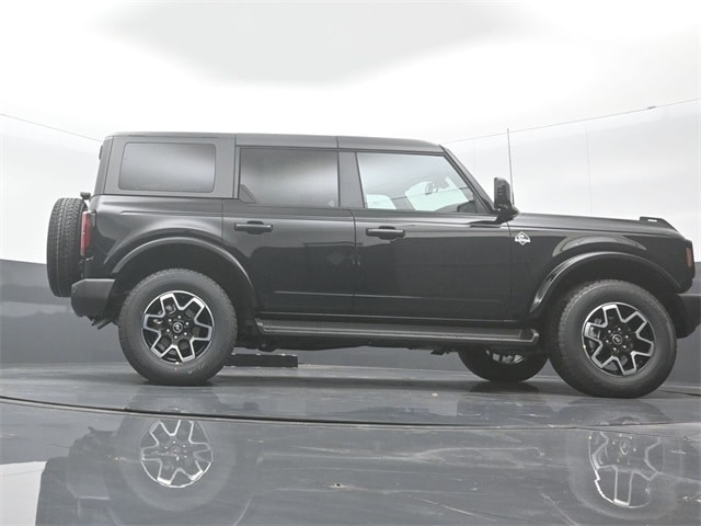 new 2025 Ford Bronco car, priced at $48,225