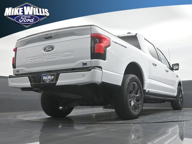 2025 Ford F-150 Lightning Flash - Photo 24