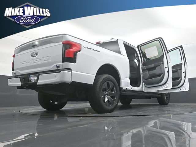 2025 Ford F-150 Lightning Flash - Photo 30