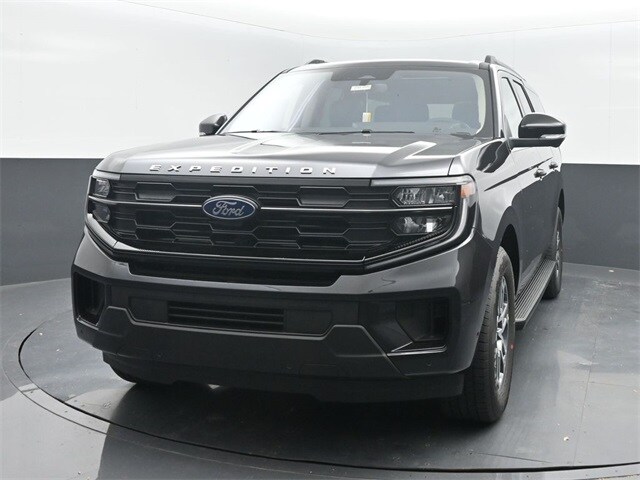 2025 Ford Expedition MAX photo 2