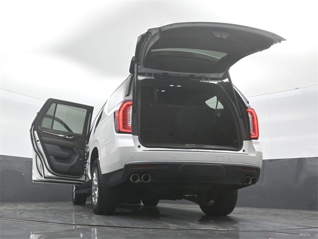used 2024 GMC Yukon car, priced at $63,995