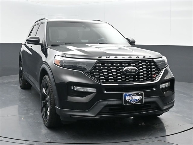 2021 Ford Explorer ST's photo