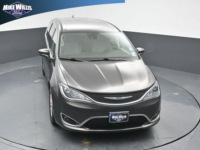 used 2020 Chrysler Pacifica car, priced at $15,418