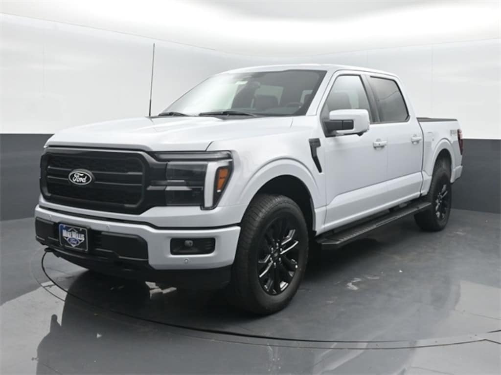 New 2025 Ford F-150 Lariat TRUCK