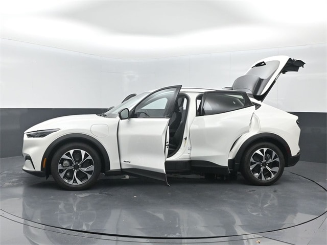 2025 Ford Mustang Mach-E Select - Photo 28