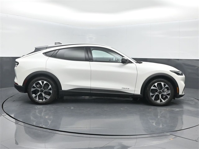 2025 Ford Mustang Mach-E Select - Photo 8