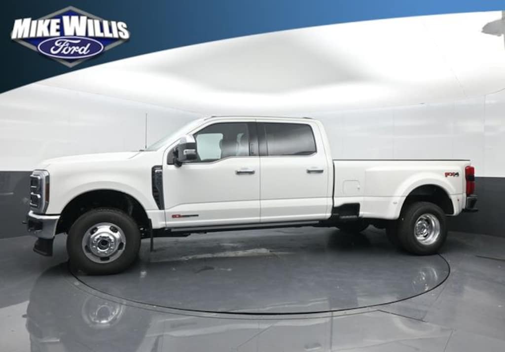 New 2026 Ford Super Duty F-350® Lariat® TRUCK