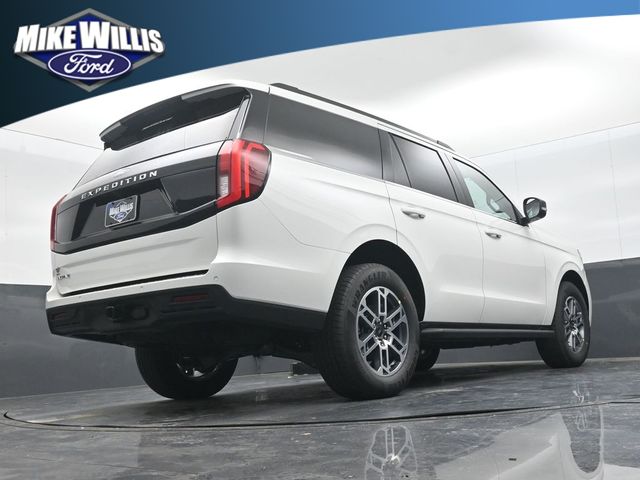 new 2026 Ford Expedition car, priced at $67,402
