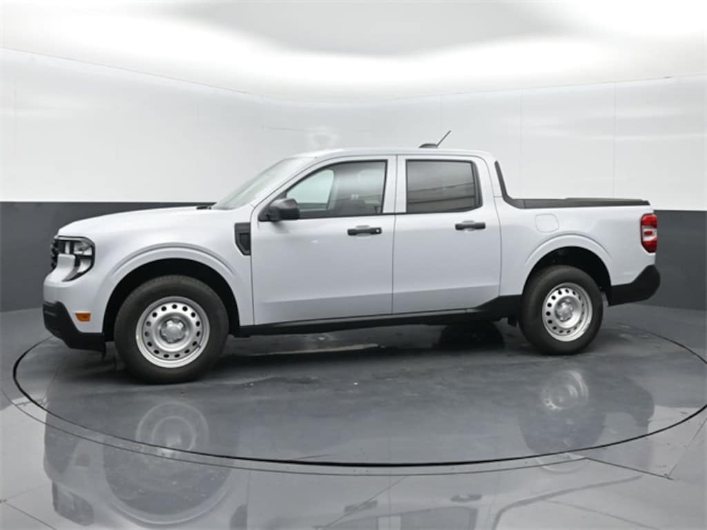New 2025 Ford Maverick XL TRUCK