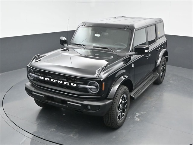 new 2025 Ford Bronco car, priced at $54,695