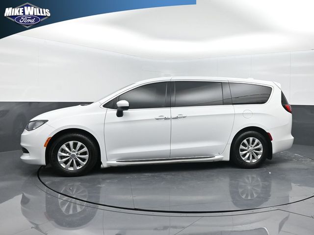 used 2017 Chrysler Pacifica car