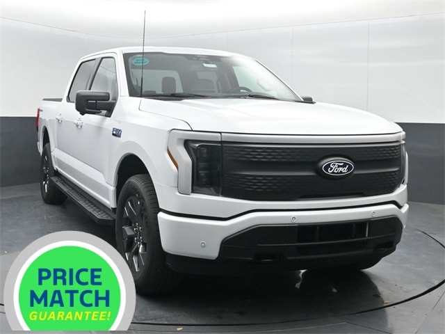 2025 Ford F-150 Lightning Flash's photo