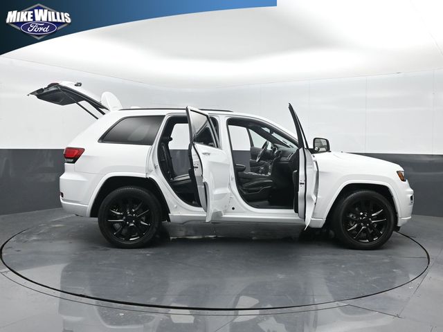 used 2022 Jeep Grand Cherokee WK car, priced at $23,978