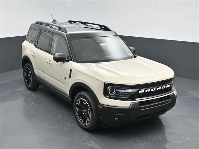 new 2025 Ford Bronco Sport car, priced at $36,980
