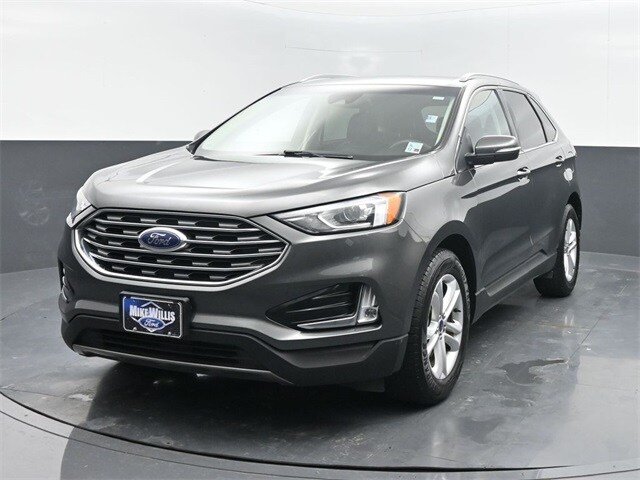 2020 Ford Edge SEL photo 3
