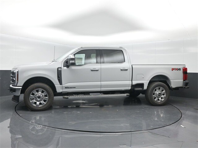 2026 Ford F-250 Lariat photo 4