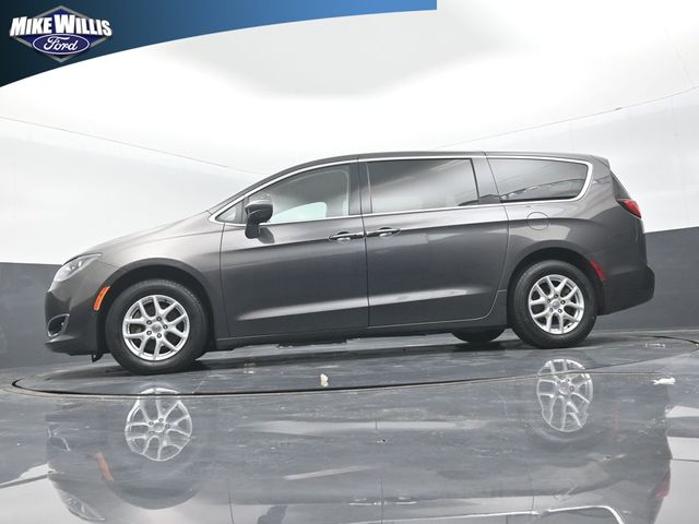 used 2020 Chrysler Pacifica car, priced at $15,418