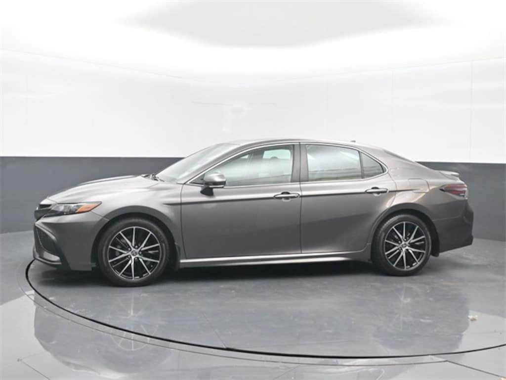 Certified 2022 Toyota Camry SE Sedan