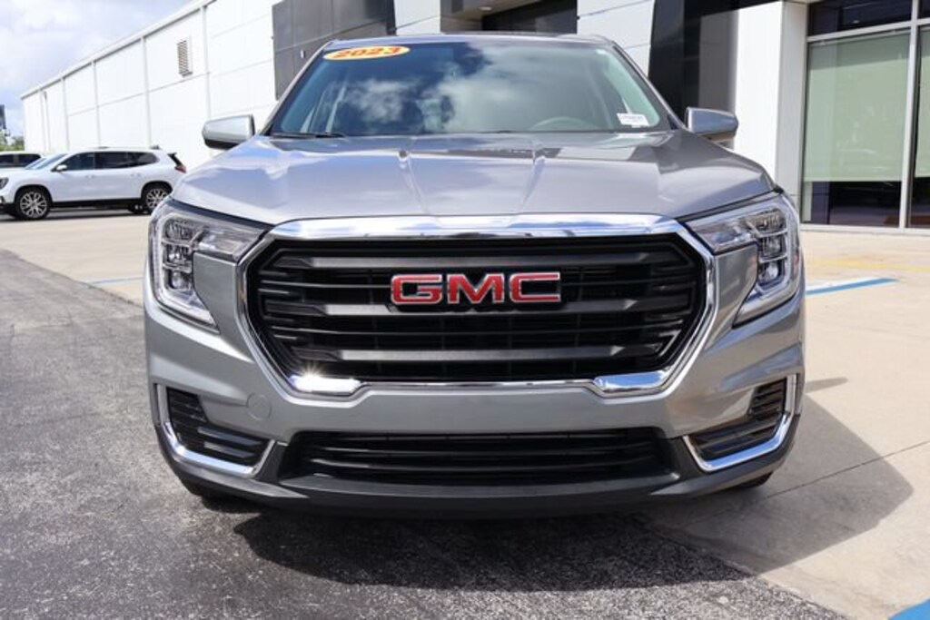 Used 2023 GMC Terrain SLE FWD SLE