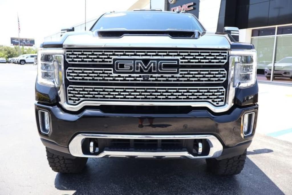 Used 2022 GMC Sierra 2500HD Denali 4WD Crew Cab 159 Denali
