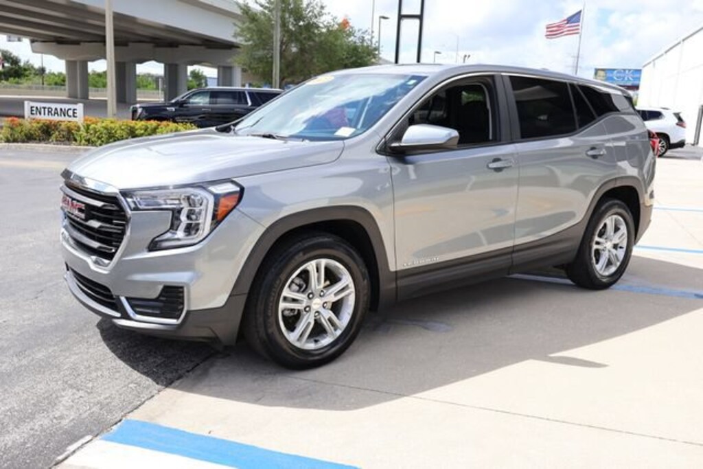 Used 2023 GMC Terrain SLE FWD SLE
