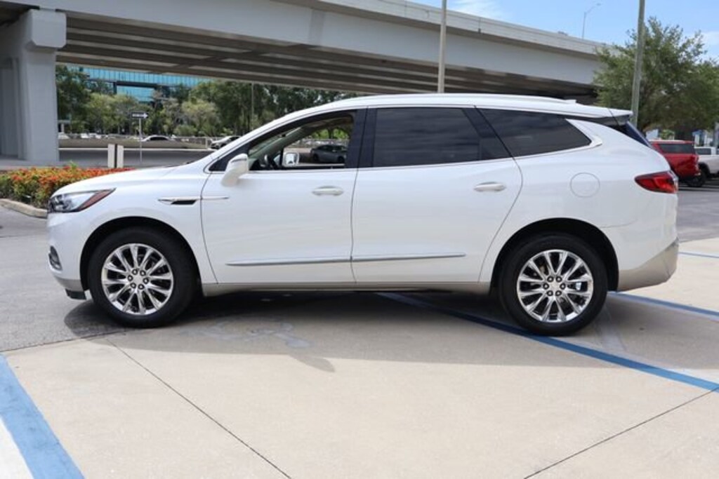 Used 2020 Buick Enclave Essence FWD Essence