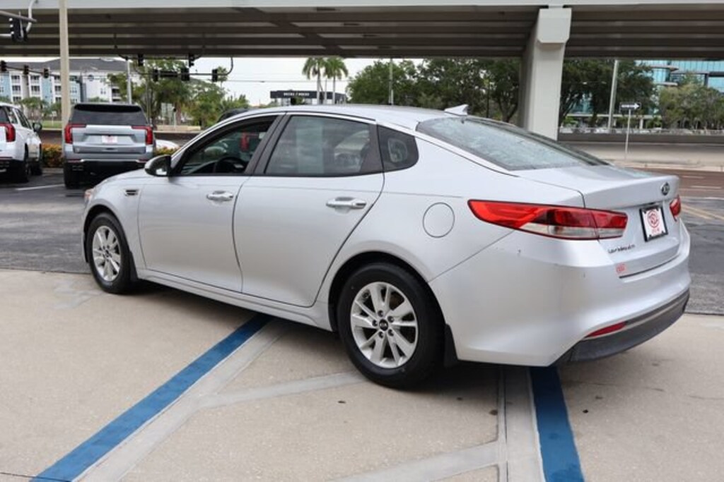 Used 2016 Kia Optima LX Sedan