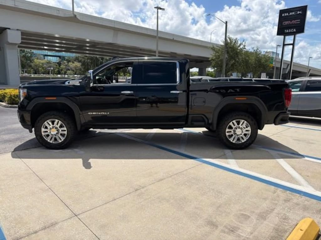 Used 2021 GMC Sierra 2500HD Denali 4WD Crew Cab 159 Denali