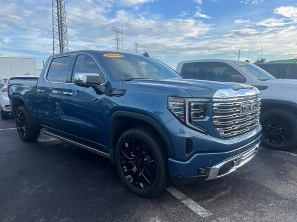 Used 2024 GMC Sierra 1500 Denali 4WD Crew Cab 147 Denali