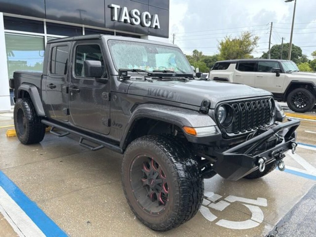 Used 2024 Jeep Gladiator Willys Willys 4x4