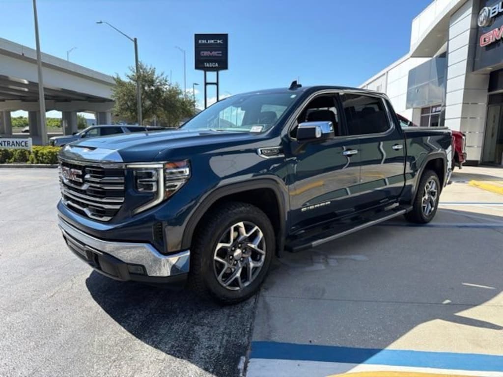 Used 2022 GMC Sierra 1500 SLT 4WD Crew Cab 147 SLT
